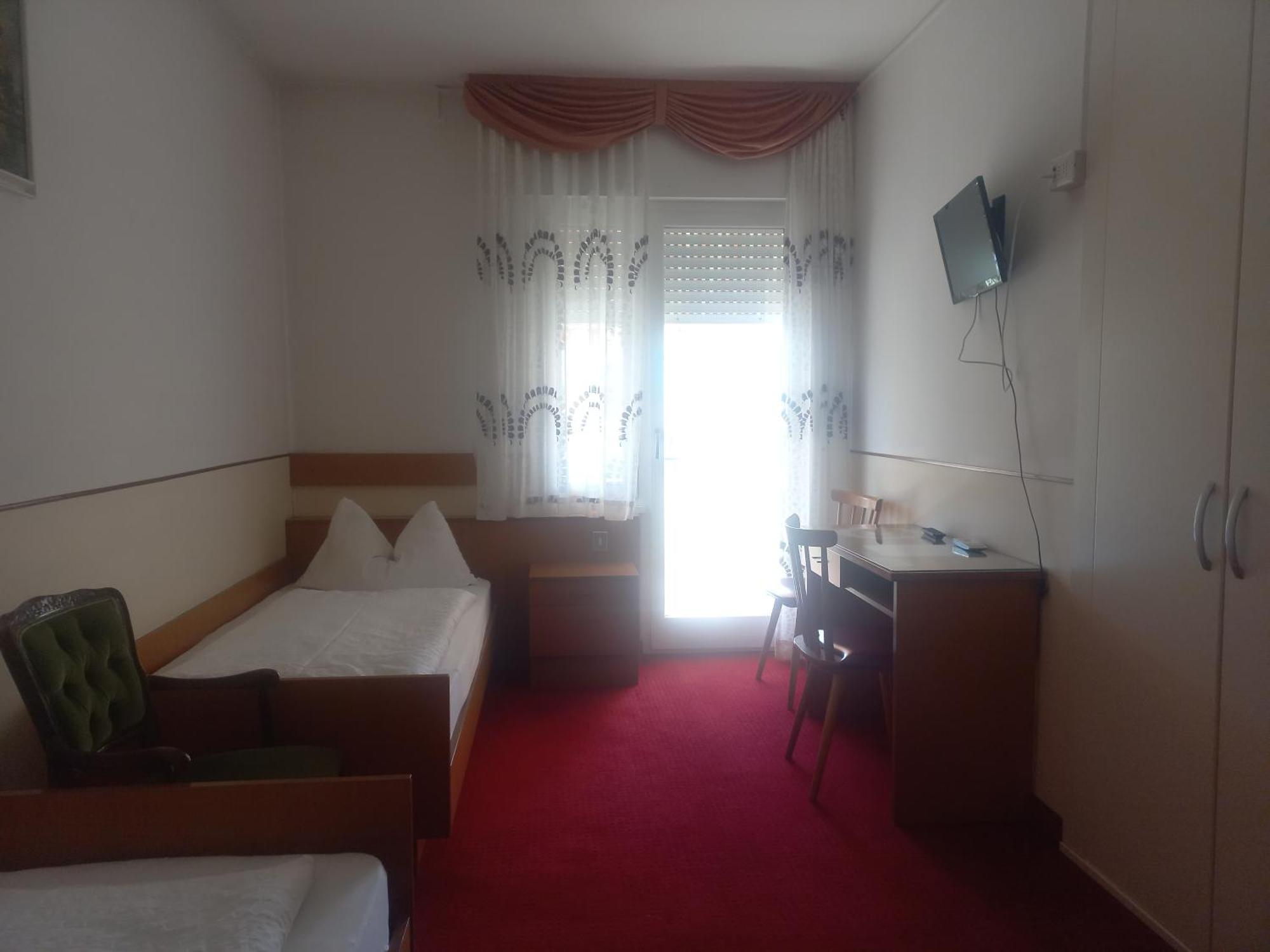 Hotel Lux Мерано Экстерьер фото
