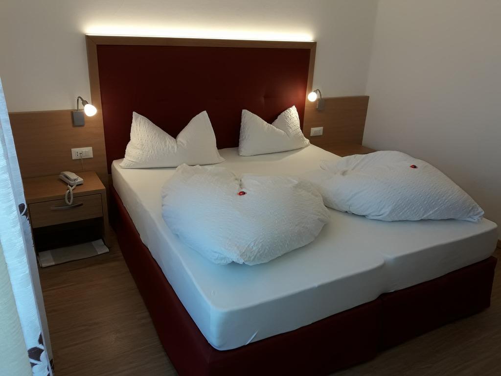 Hotel Lux Мерано Экстерьер фото
