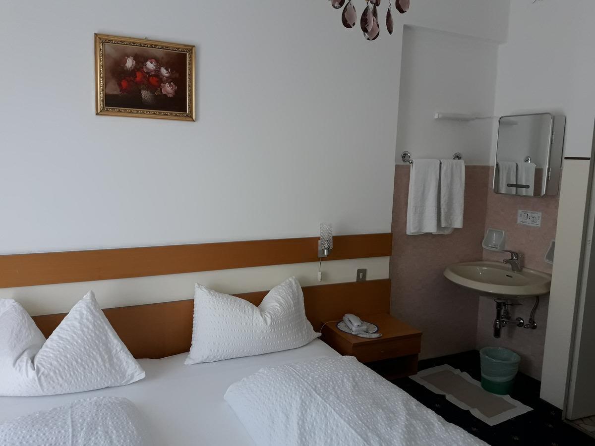Hotel Lux Мерано Экстерьер фото