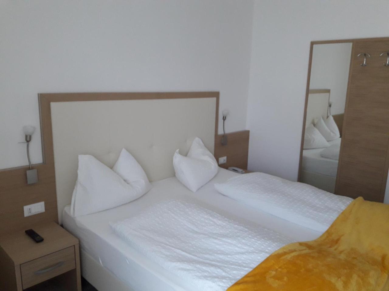 Hotel Lux Мерано Экстерьер фото